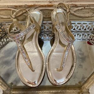 Stunning Gianni Bini Gold Rhinestone Sandals Size 10 Flat Like New. Sparkle!